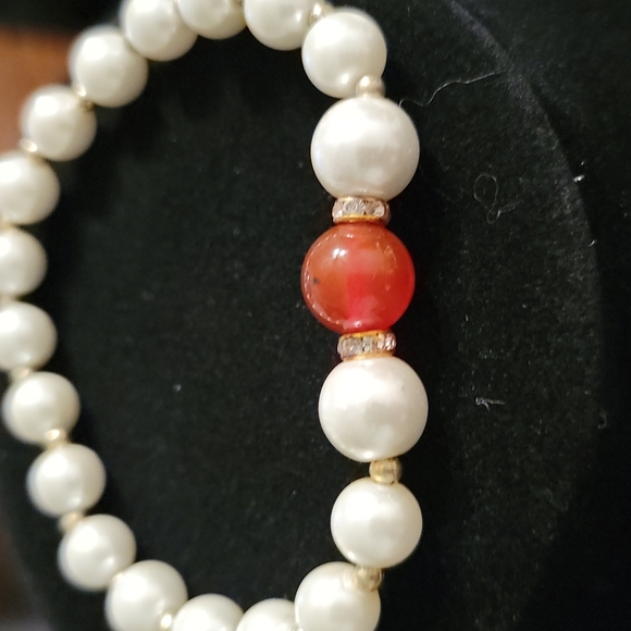 Carnelian & Pearl Jewelry Set - Picture 4 of 6
